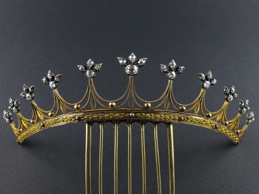 A georgian yellow gold tiara with old-cut diamonds
