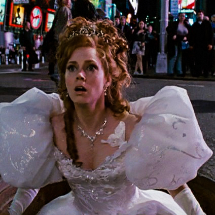Amy Adams wears a Tiara in the Movie Enchanted